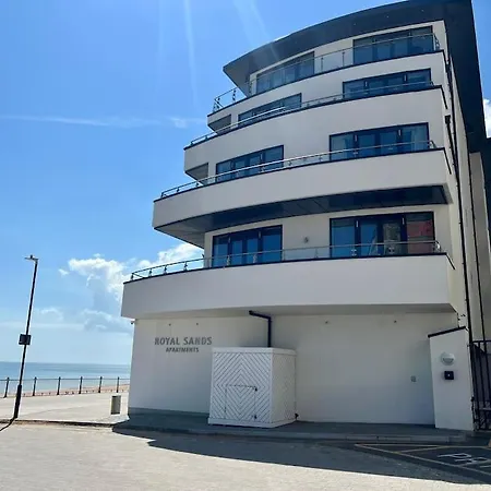 Sohot Stays Beach Haven Apt With Sea Views A Balcony & Free Parking Ramsgate Buitenkant foto
