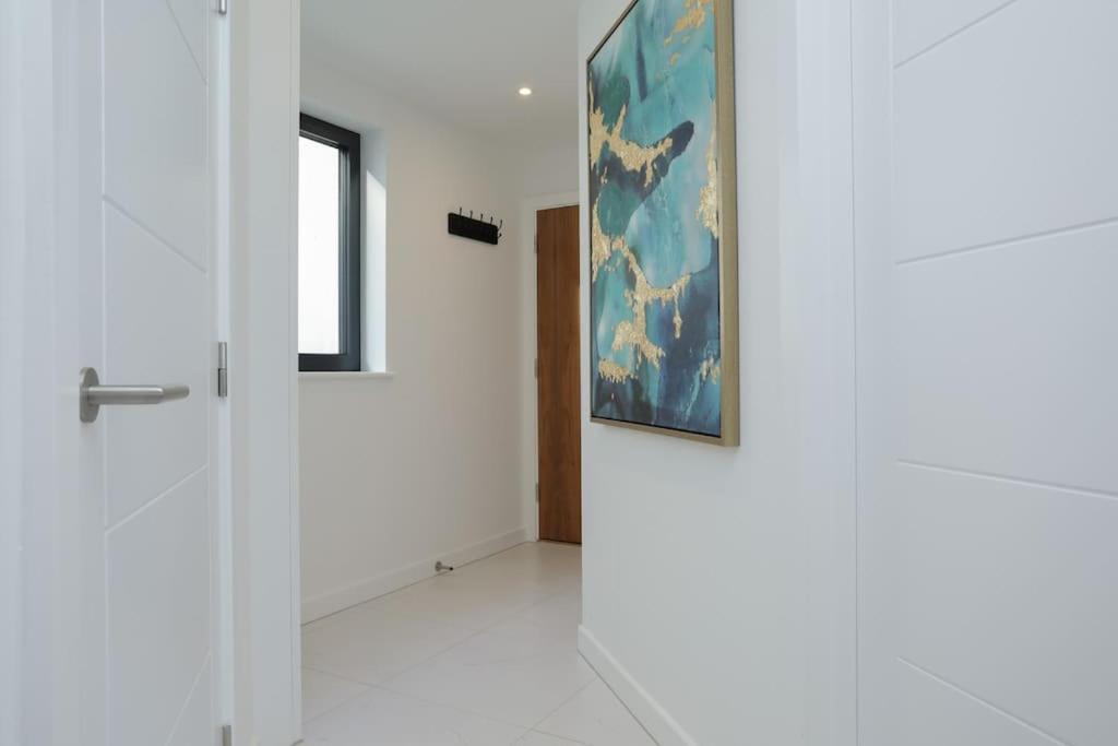 Sohot Haven With Sea Views A Balcony & Free Parking