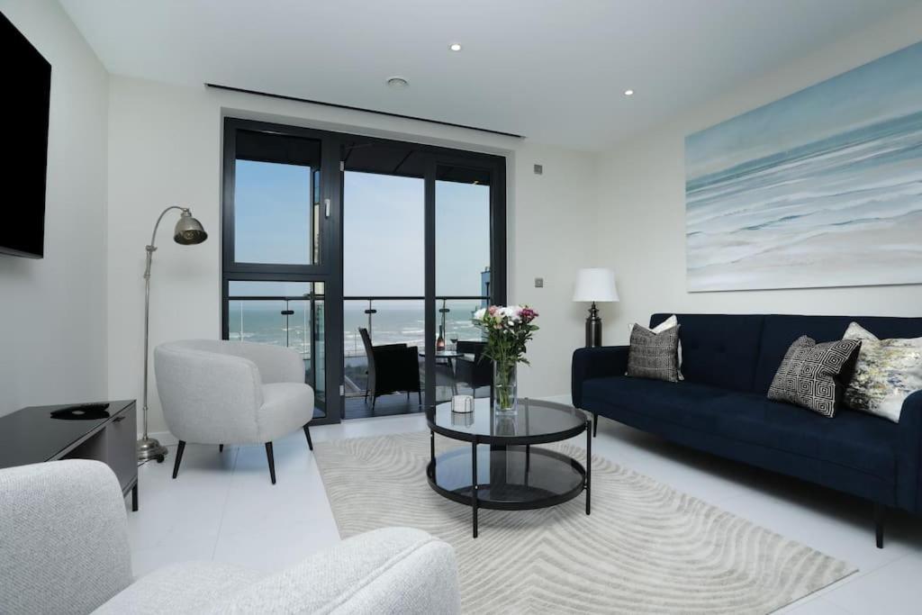 Sohot Haven With Sea Views A Balcony & Free Parking Apartment
