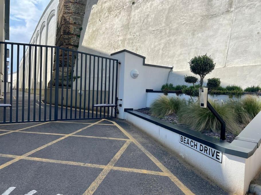 Sohot Haven With Sea Views A Balcony & Free Parking Apartment Ramsgate