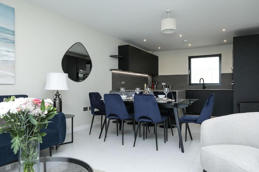 Sohot Haven With Sea Views A Balcony & Free Parking * Ramsgate