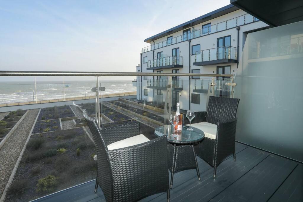 Sohot Haven With Sea Views A Balcony & Free Parking *