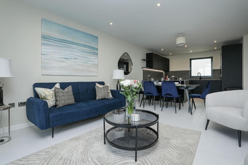 Sohot Haven With Sea Views A Balcony & Free Parking