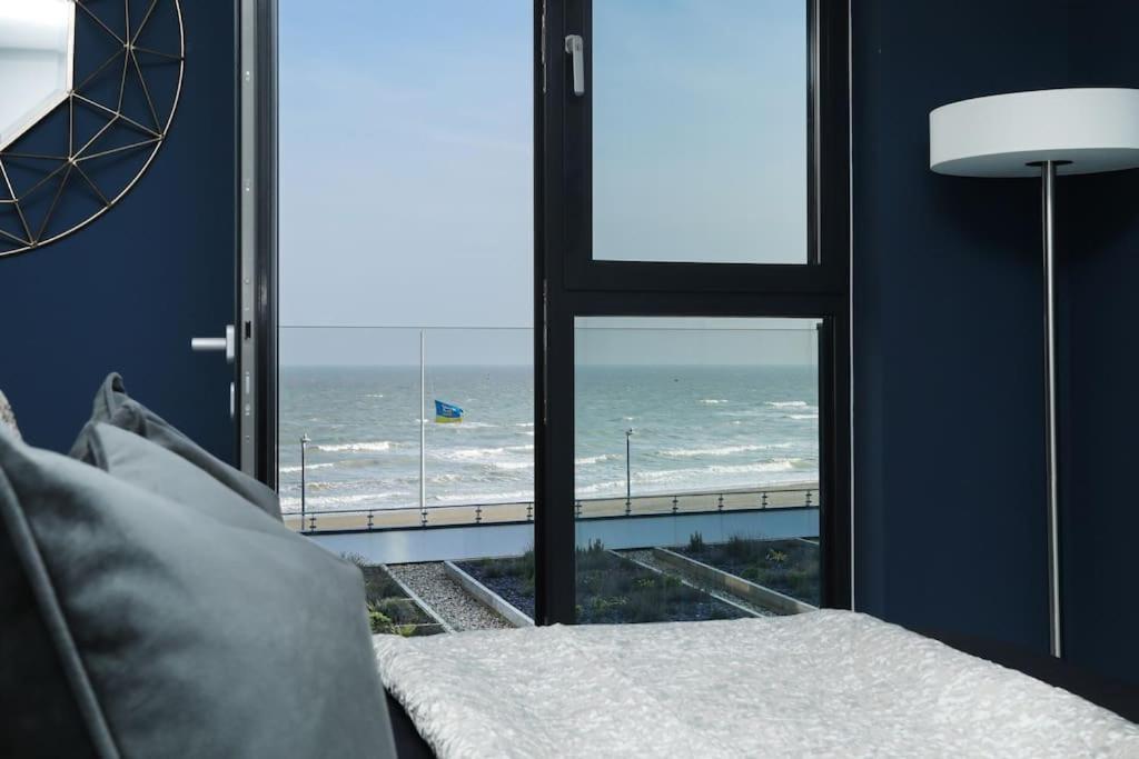 Sohot Haven With Sea Views A Balcony & Free Parking * Ramsgate