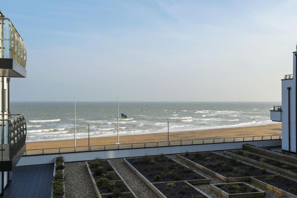 Sohot Haven With Sea Views A Balcony & Free Parking